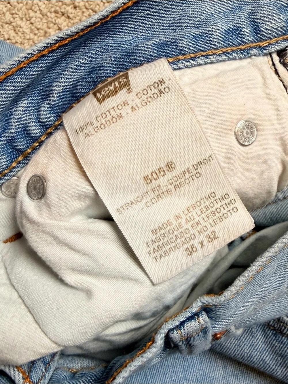 Vintage Y2K Levi's 505 Men's 36x32 Straight‎ Fit Jeans Light Wash Denim